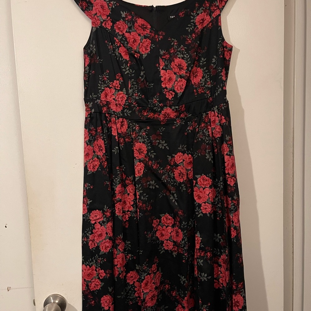 Torrid Black Floral Dress • Red Floral Print • Plus Size Women’s Dress
